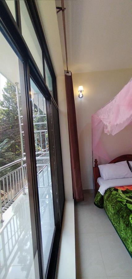 Africa Natural Tours - Kilimanjaro White House Hotel Moshi Extérieur photo