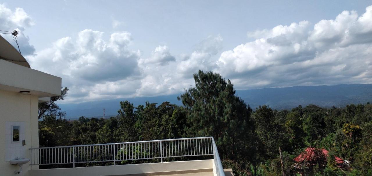 Africa Natural Tours - Kilimanjaro White House Hotel Moshi Extérieur photo