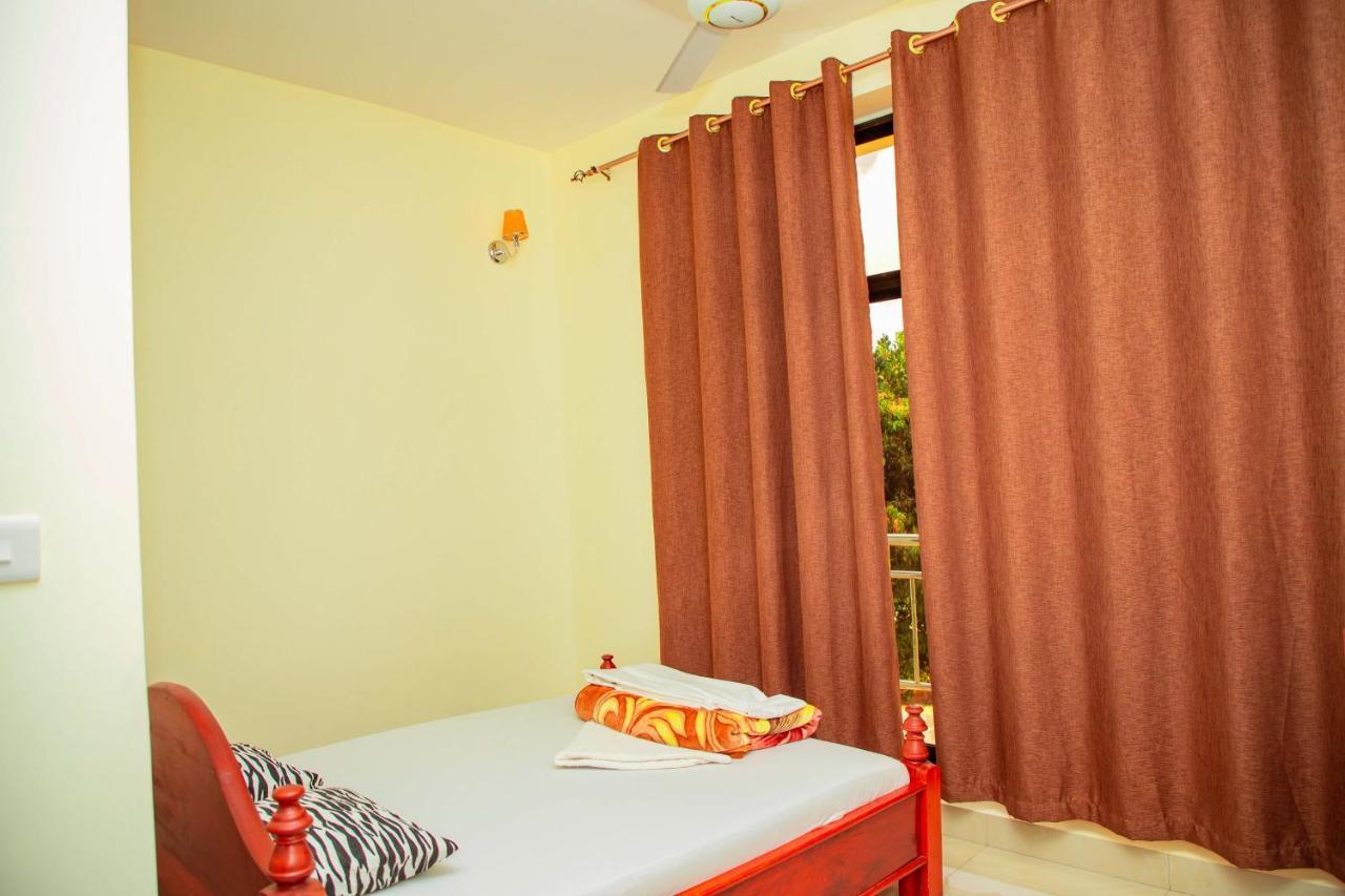 Africa Natural Tours - Kilimanjaro White House Hotel Moshi Extérieur photo