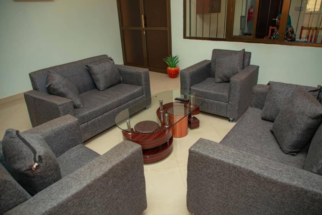 Africa Natural Tours - Kilimanjaro White House Hotel Moshi Extérieur photo
