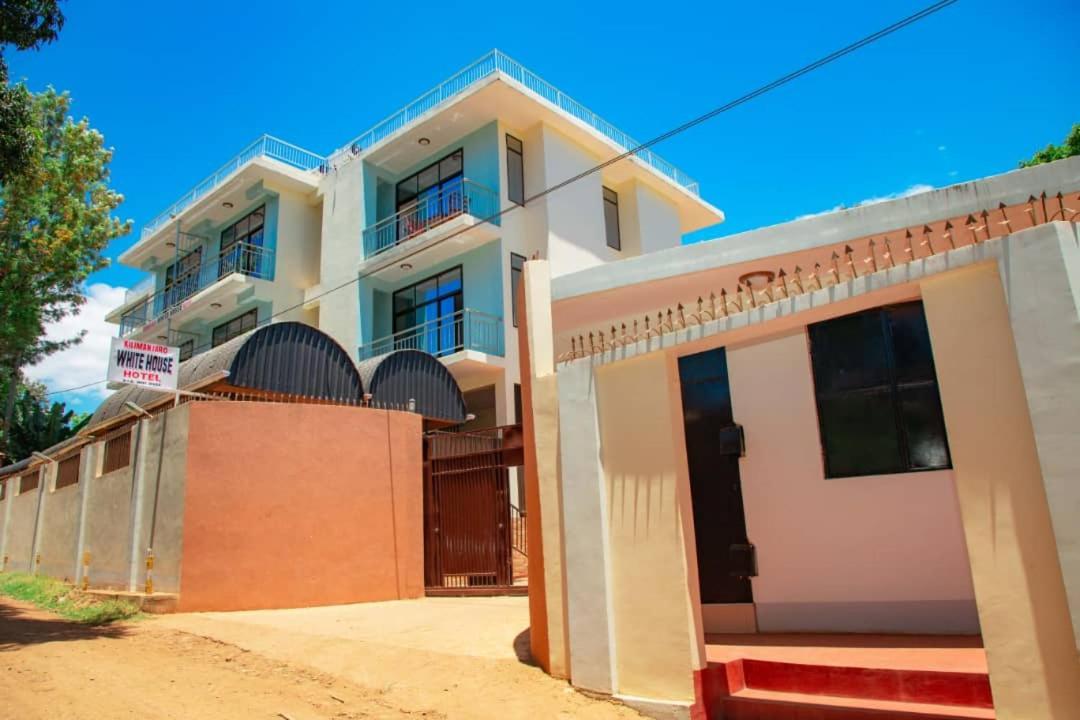Africa Natural Tours - Kilimanjaro White House Hotel Moshi Extérieur photo