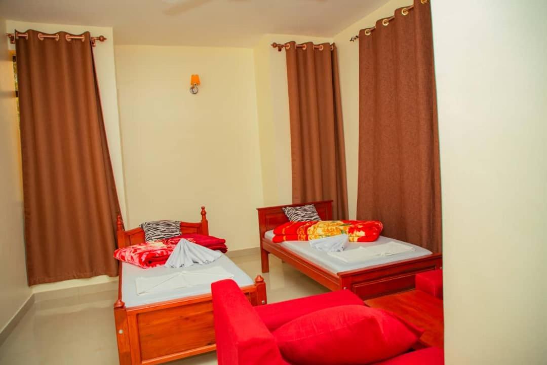 Africa Natural Tours - Kilimanjaro White House Hotel Moshi Extérieur photo