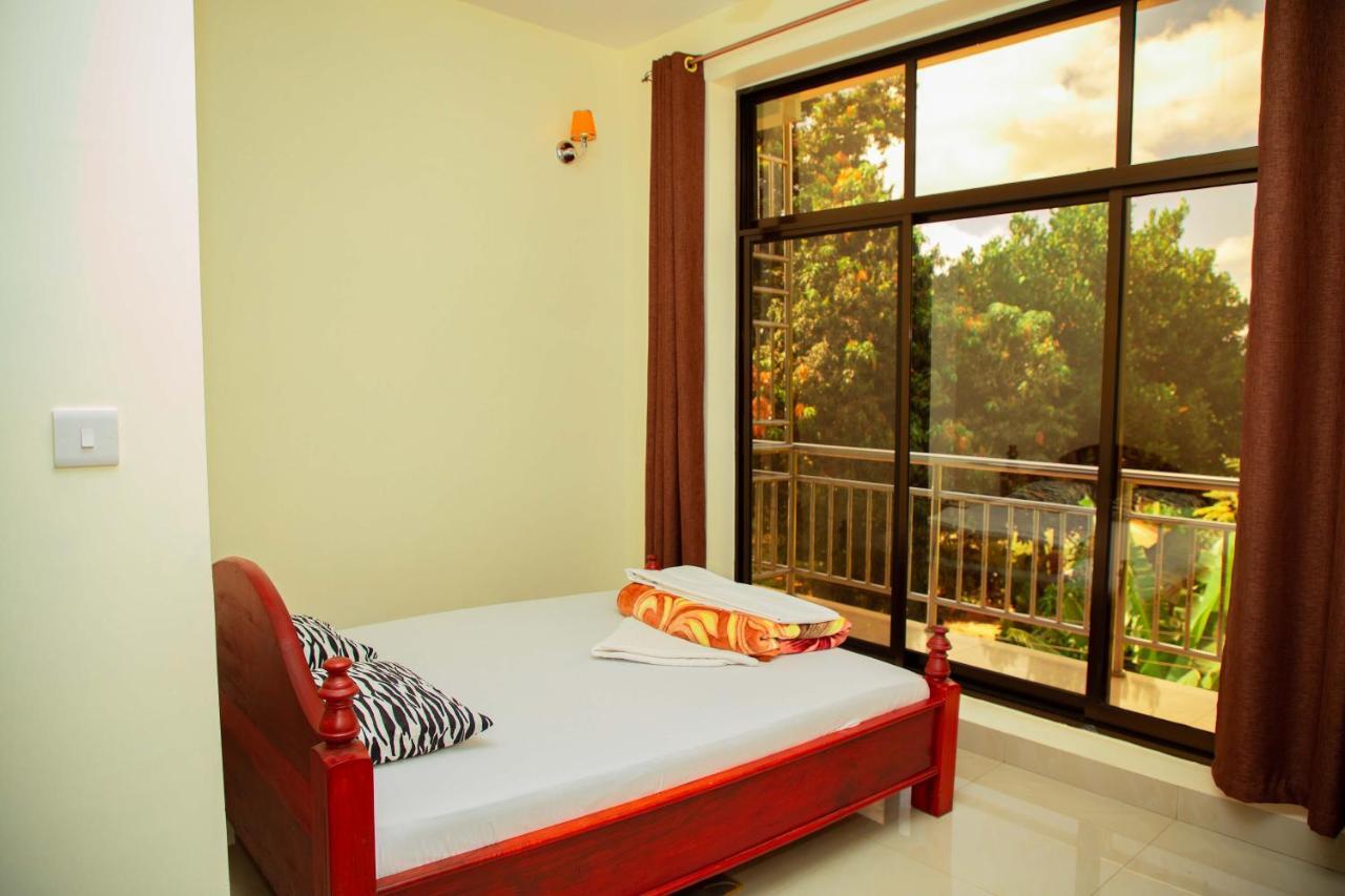 Africa Natural Tours - Kilimanjaro White House Hotel Moshi Extérieur photo