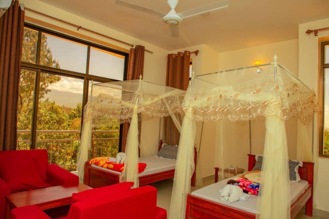 Africa Natural Tours - Kilimanjaro White House Hotel Moshi Extérieur photo