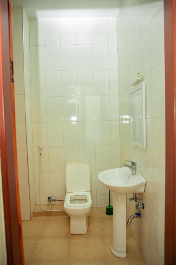 Africa Natural Tours - Kilimanjaro White House Hotel Moshi Extérieur photo