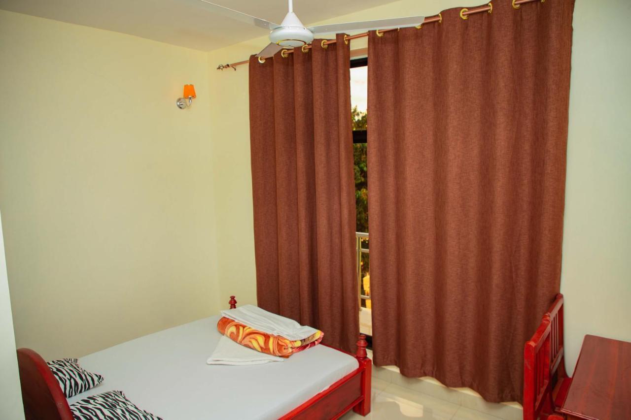 Africa Natural Tours - Kilimanjaro White House Hotel Moshi Extérieur photo