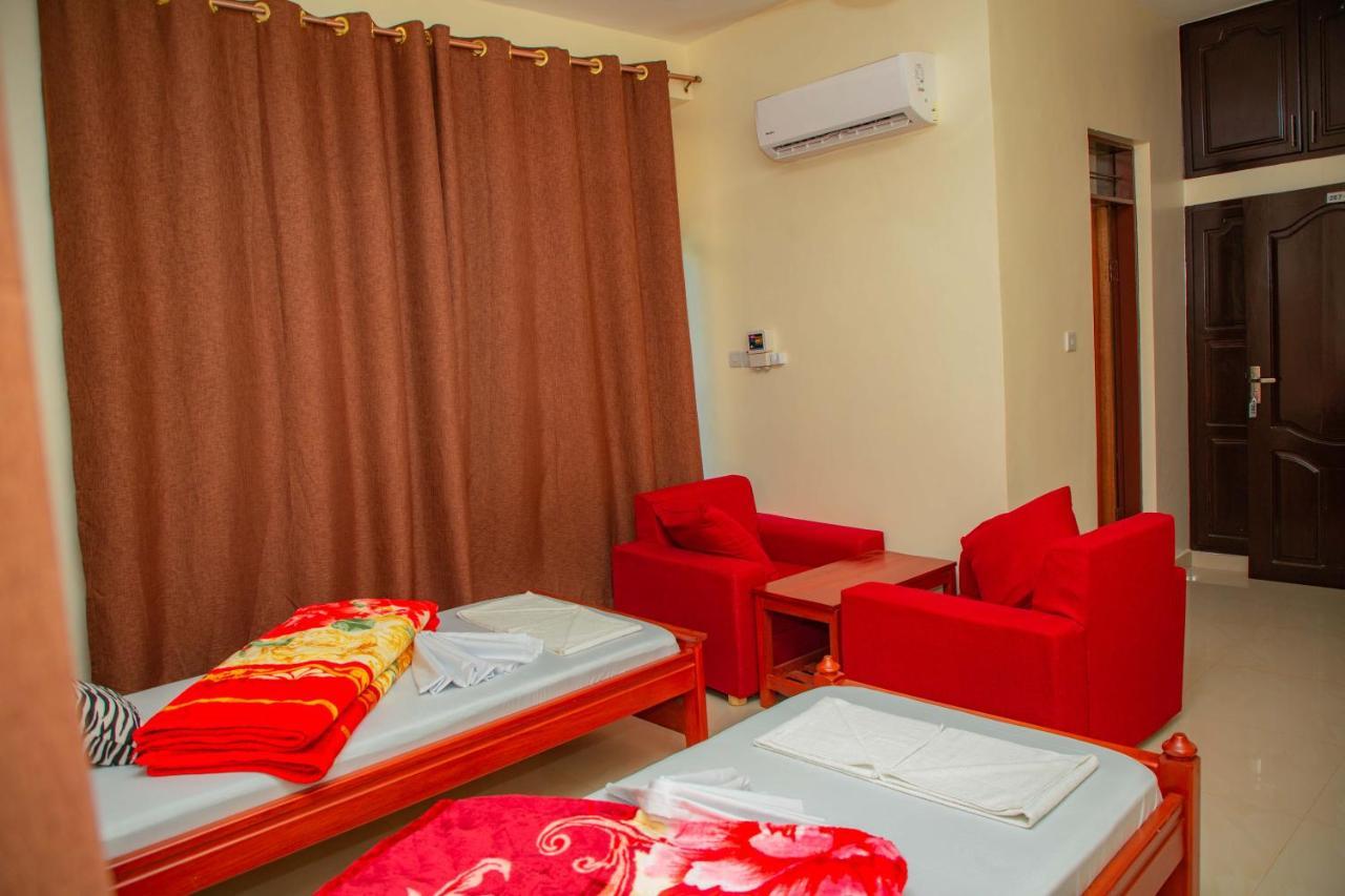 Africa Natural Tours - Kilimanjaro White House Hotel Moshi Extérieur photo